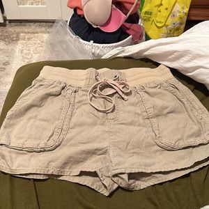Cotton tan shorts